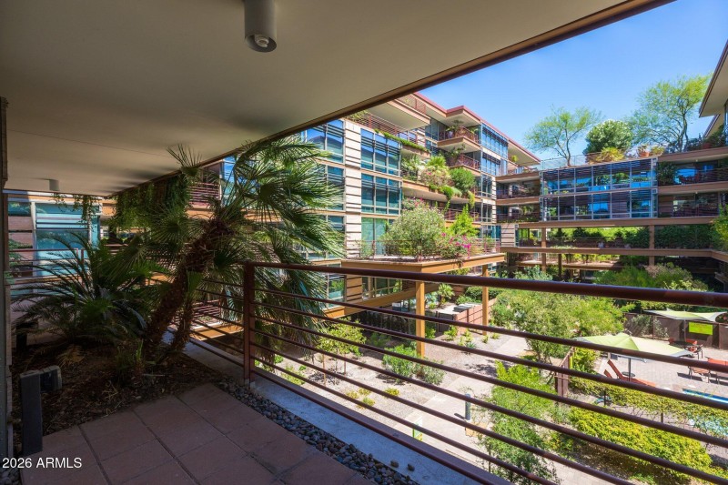 20-web-or-mls-7D3A7563