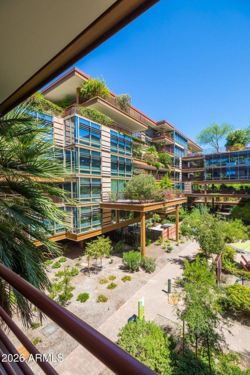 22-web-or-mls-7D3A7565