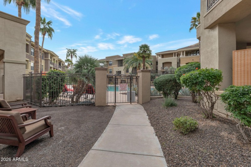 15-web-or-mls-QP-7678