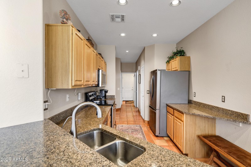 Kitchen/Granite counters