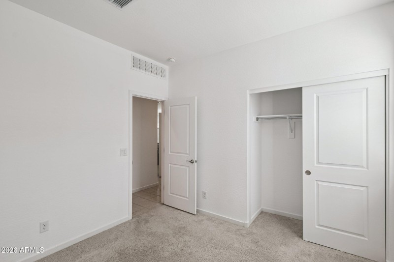 18-web-or-mls-4385-w-allen-st