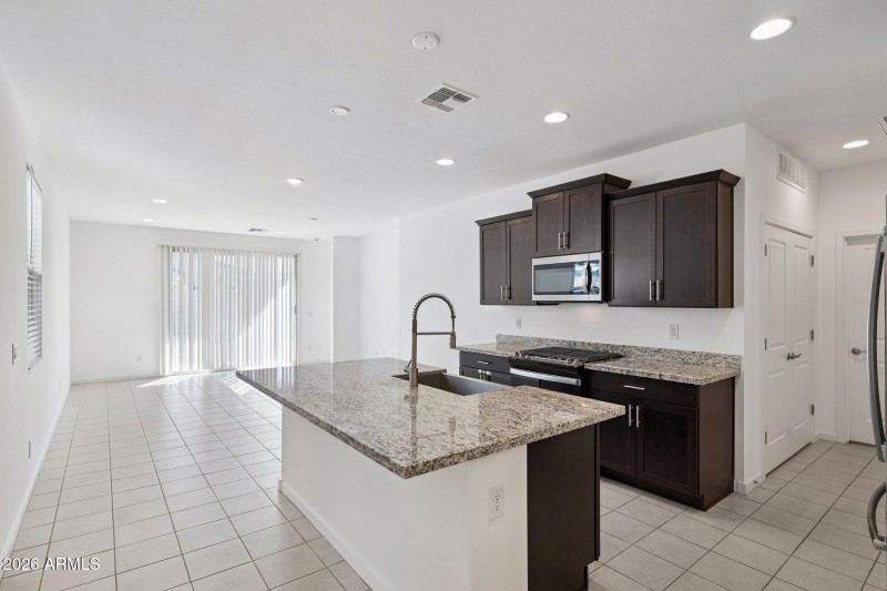 6-web-or-mls-4385-w-allen-st