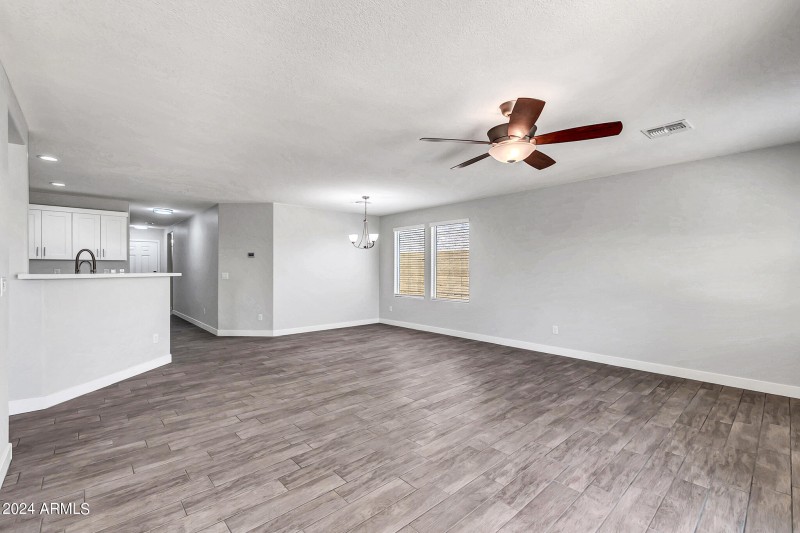 38165 N Reynosa Dr-5