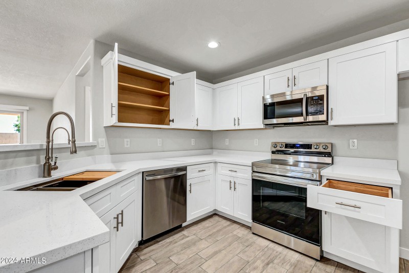 38165 N Reynosa Dr-11