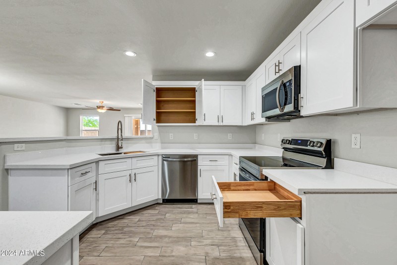 38165 N Reynosa Dr-12