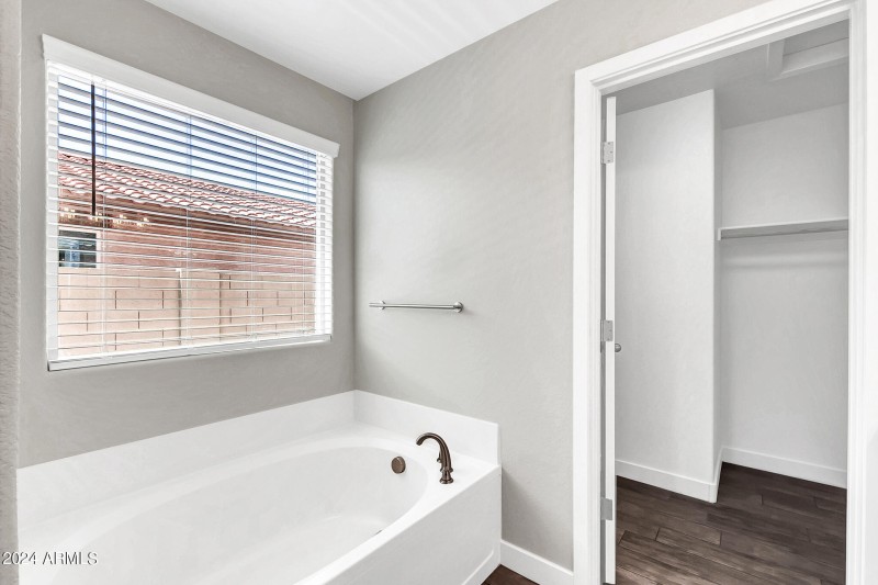 38165 N Reynosa Dr-23