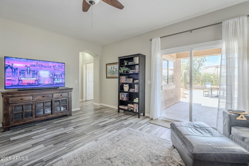 25-web-or-mls-Zachary-25