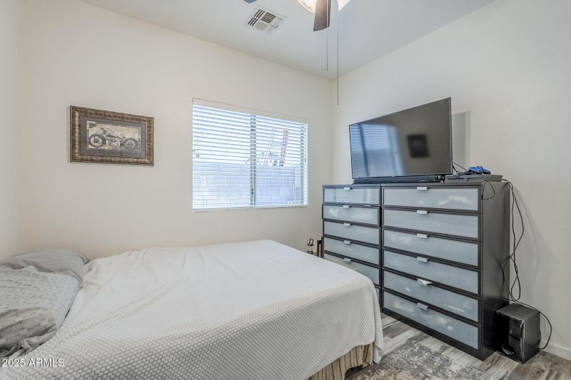 32-web-or-mls-Zachary-32