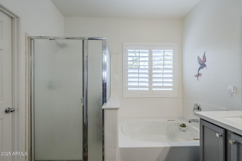 39-web-or-mls-Zachary-39