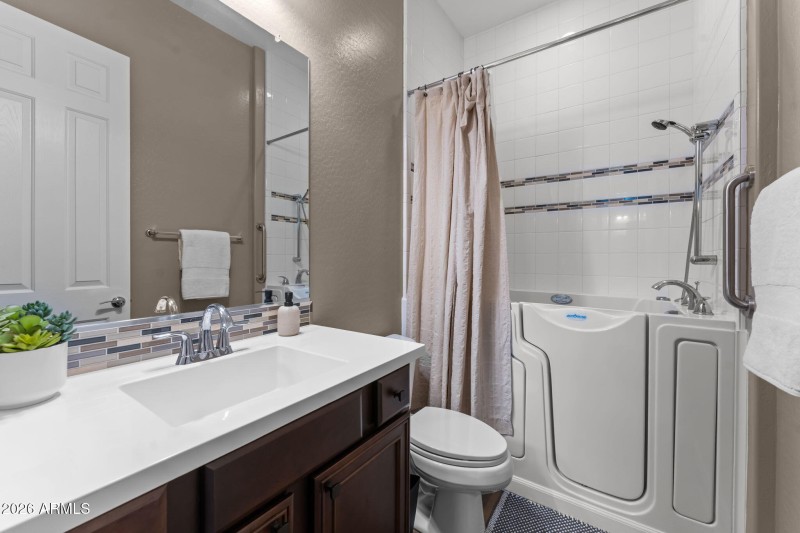 Ensuite guest bathroom