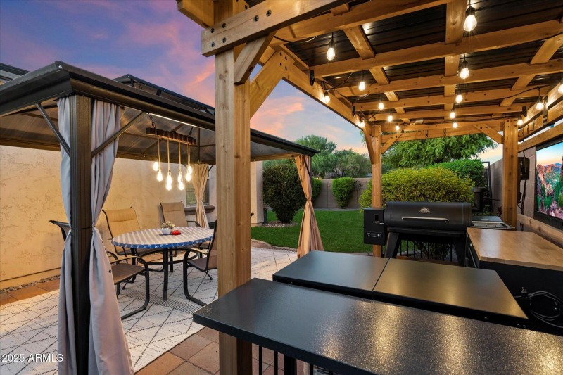 Resort-Style Backyard Retreat