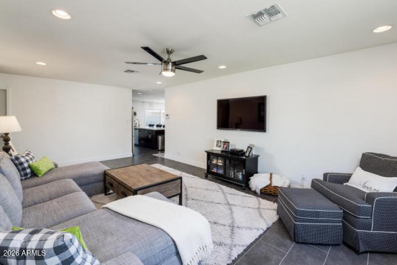 20170919050518069607000000-o