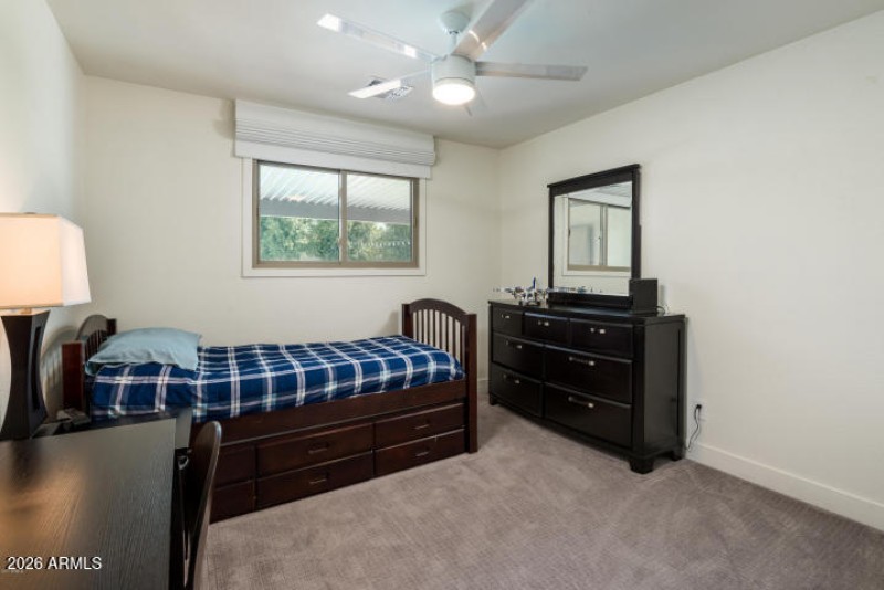 20170919050649008782000000-o