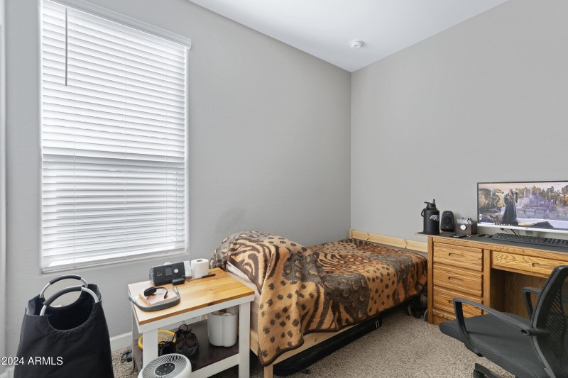 2310 N Comiskey Dr-8