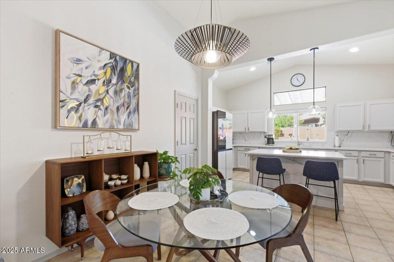 18-9316 E Monterey Ave