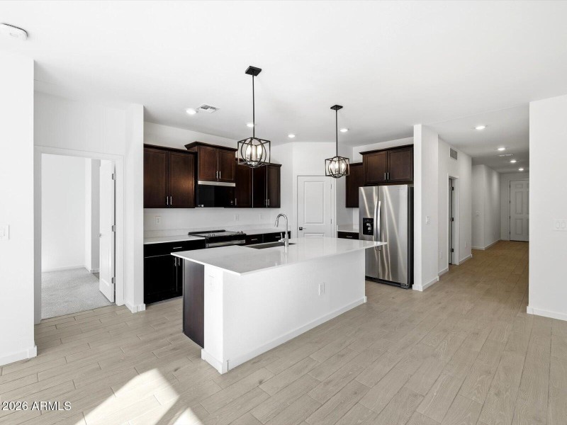 18-505455c6-e84c-4b20-b1a0-7fef78fc7f5d