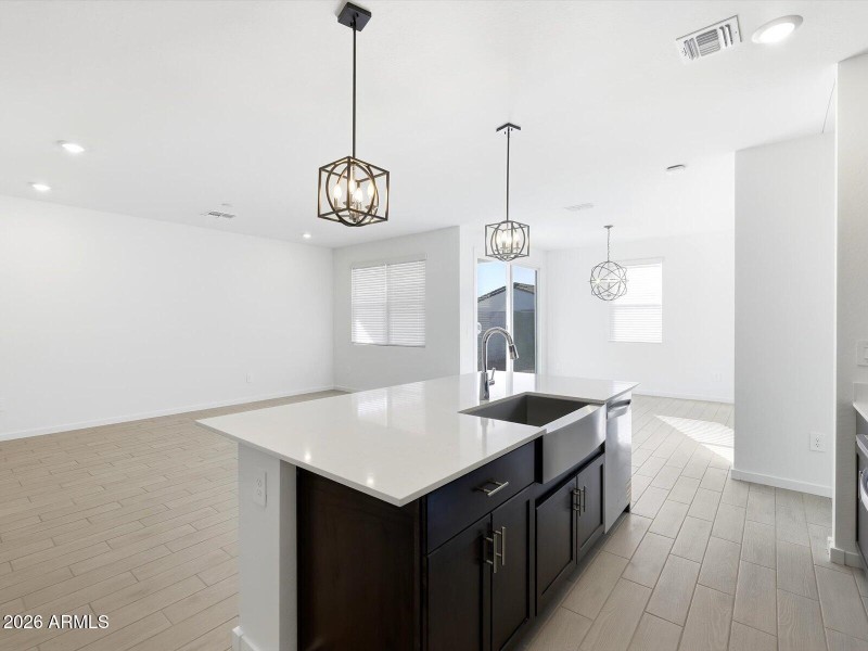 22-507888ff-16ca-4074-b919-7d00175b4566