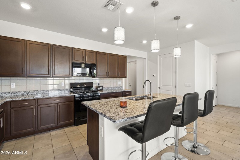 6-web-or-mls-_DSC2153