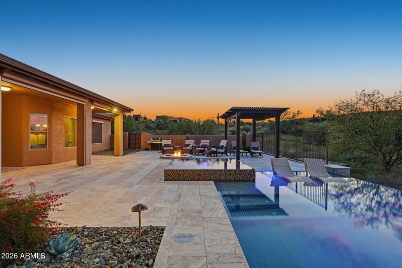 3070 S Morningside Ln