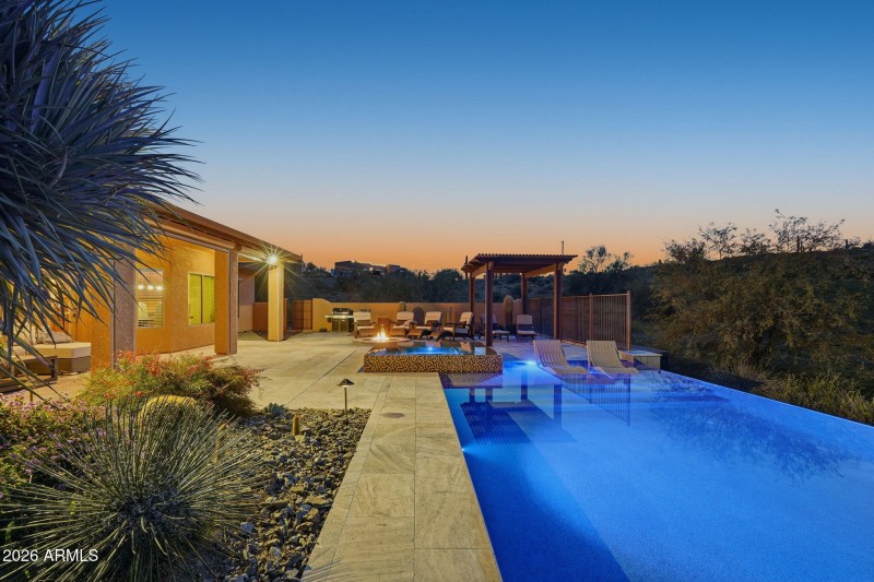 3070 S Morningside Ln