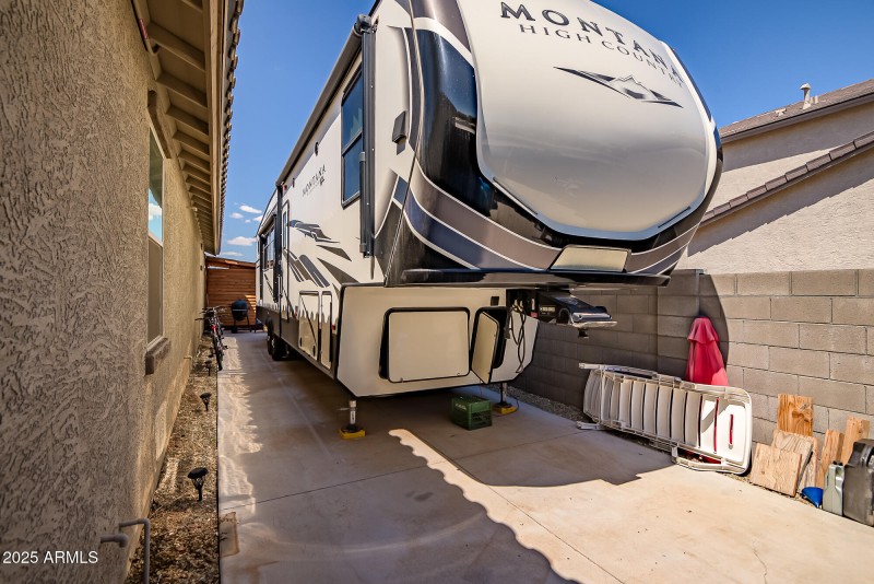 RV Parking & Storage