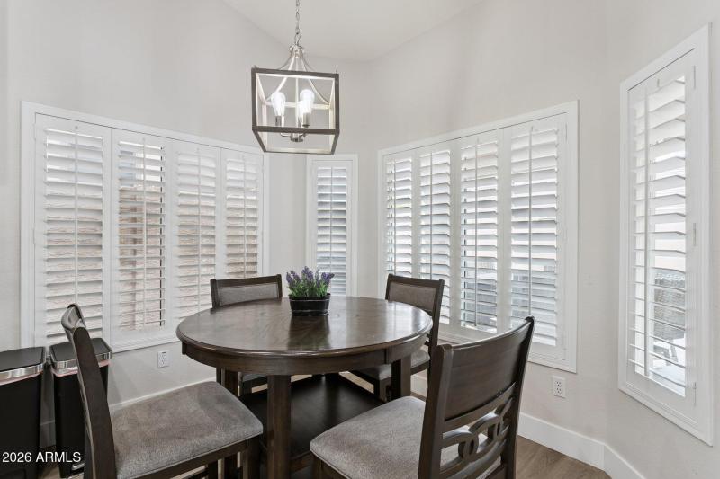 14-web-or-mls-4637-e-fernwood-ct