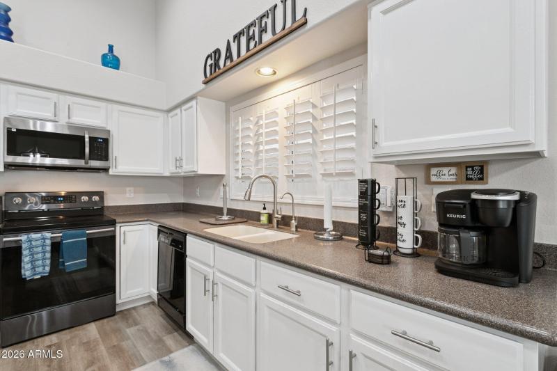 13-web-or-mls-4637-e-fernwood-ct