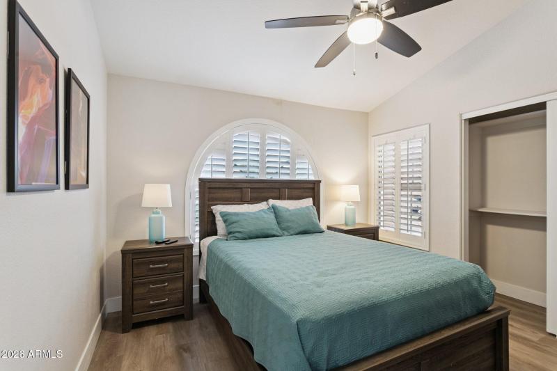 29-web-or-mls-4637-e-fernwood-ct