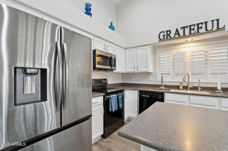 12-web-or-mls-4637-e-fernwood-ct