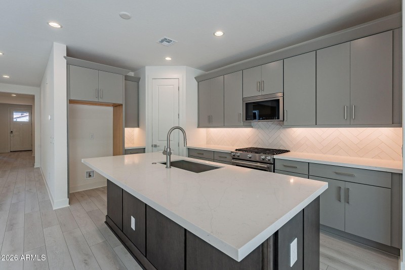 177-web-or-mls-Carlisle-10