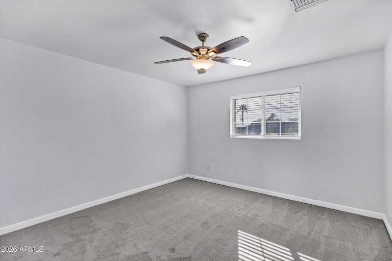 3046 E Glenrosa Ave-25