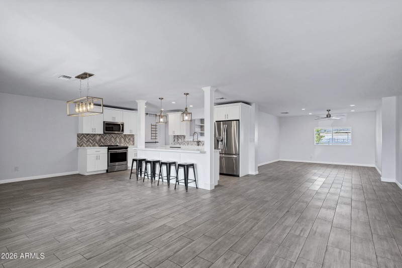 3046 E Glenrosa Ave-6