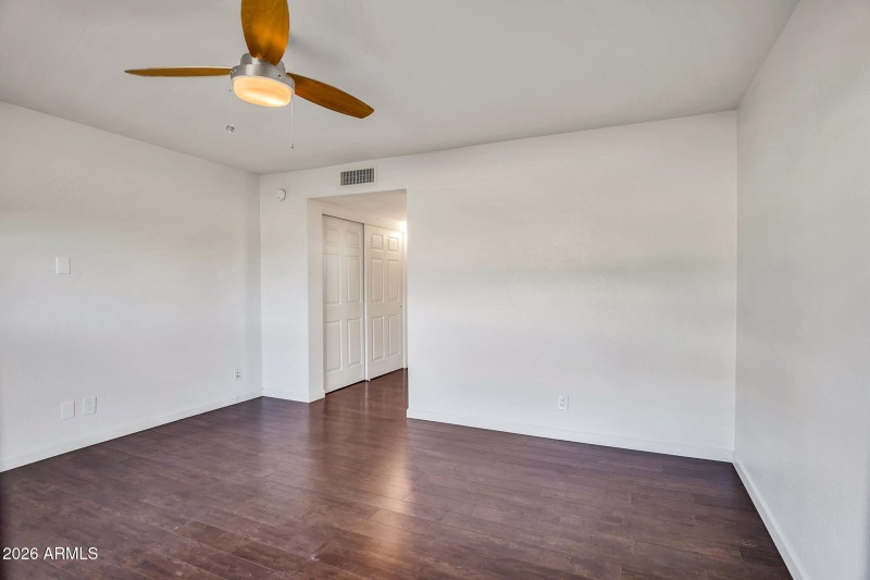 10645 E Mercer Ln-18