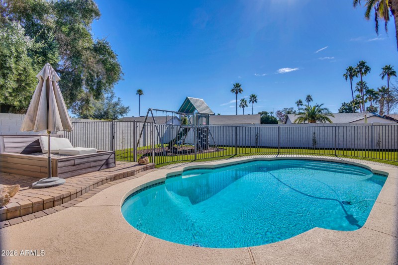 10645 E Mercer Ln-31