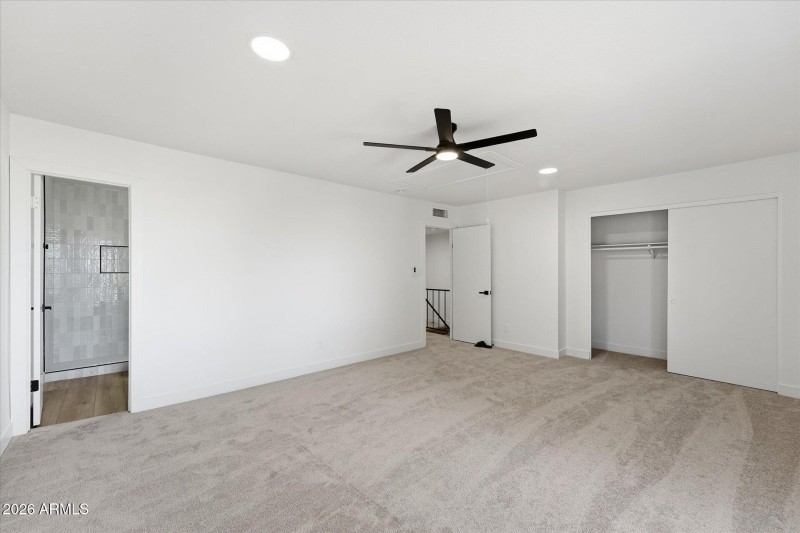 14-014-primary-bedroom