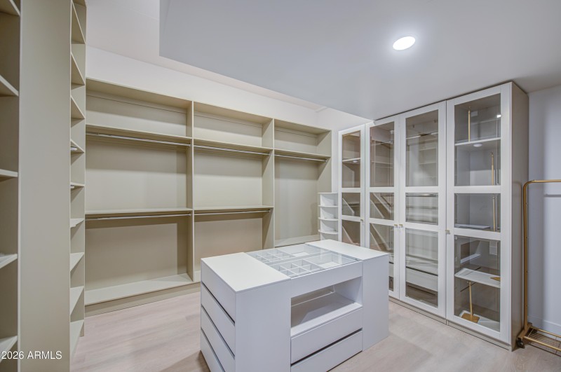 Primary Bed Closet #2-pic 1