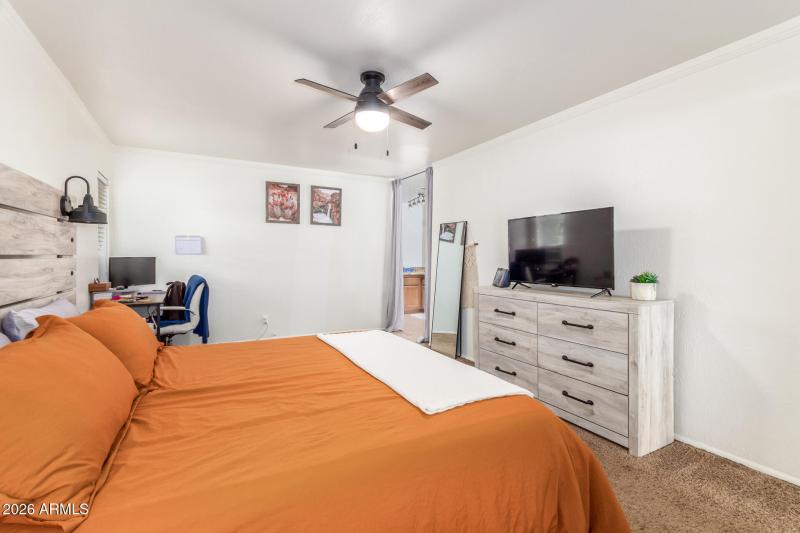 Master Bedroom - view 2