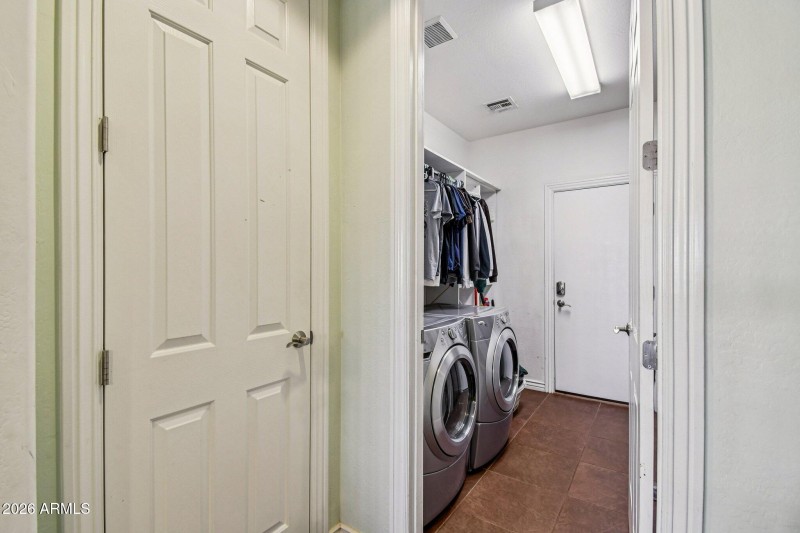 24-web-or-mls-N 132nd Ave-S2901-024