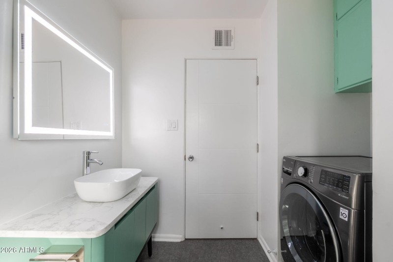 805 E Jackson Ave - 16