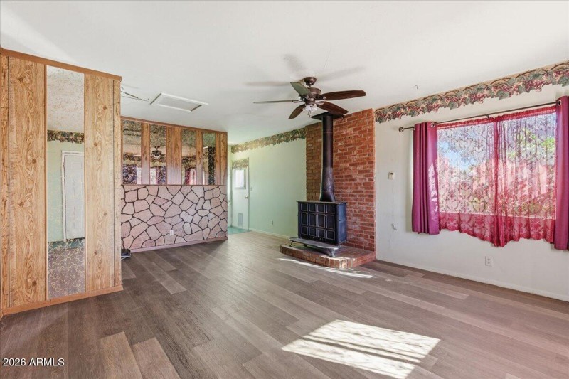 05-Entry to Living Room