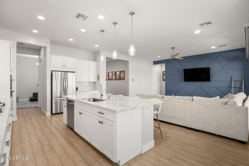 16-web-or-mls-2860-e-pinto-dr