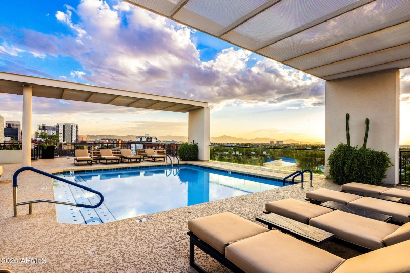 022__208 W Portland St UNIT360