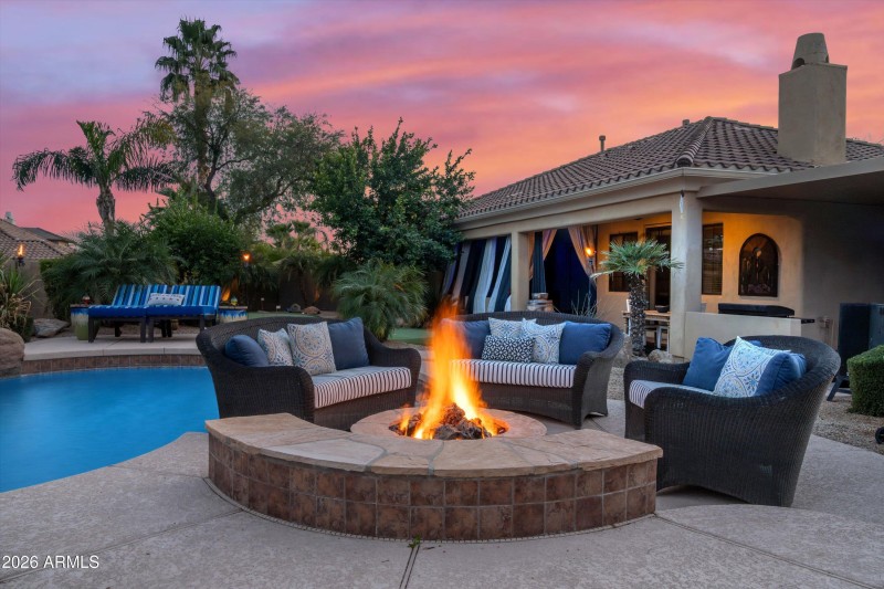 80-Backyard Twilight Photo