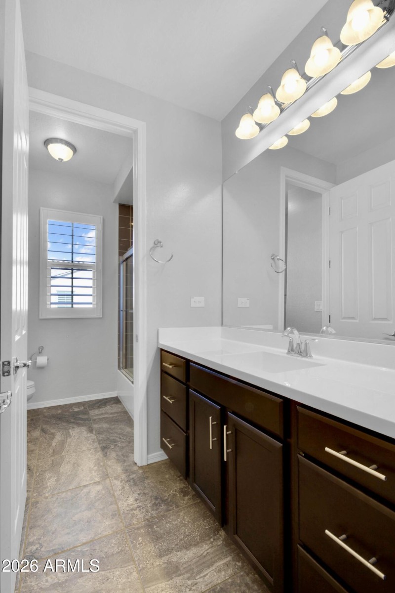 944D5043-5F20-48D8-A63B-E61A54D8D5A4_1_2