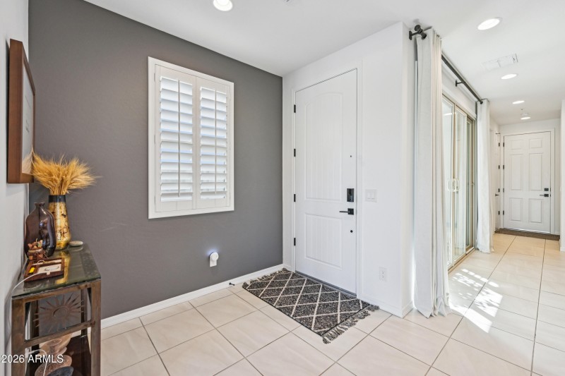 5-print-N 24th Dr-S3001-005