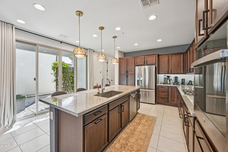 14-print-N 24th Dr-S3001-014