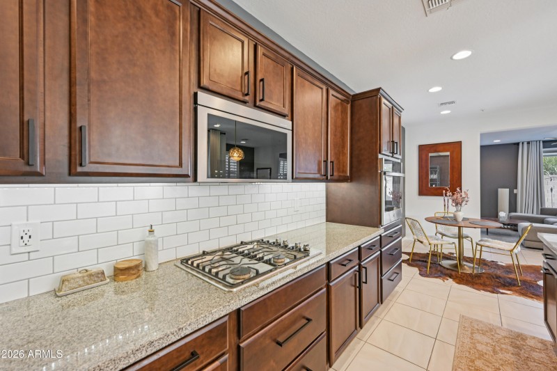 16-print-N 24th Dr-S3001-016