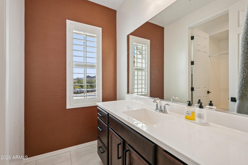 21-print-N 24th Dr-S3001-021