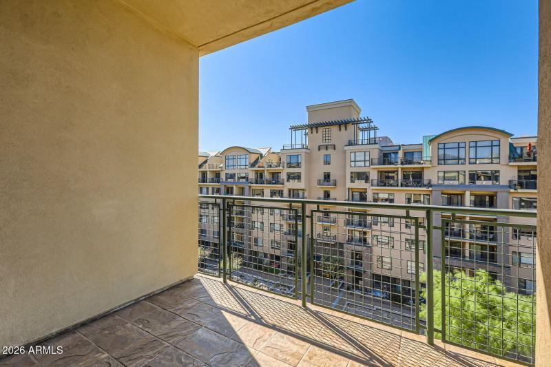 17 W Vernon Ave Unit 615 - Web Quality -