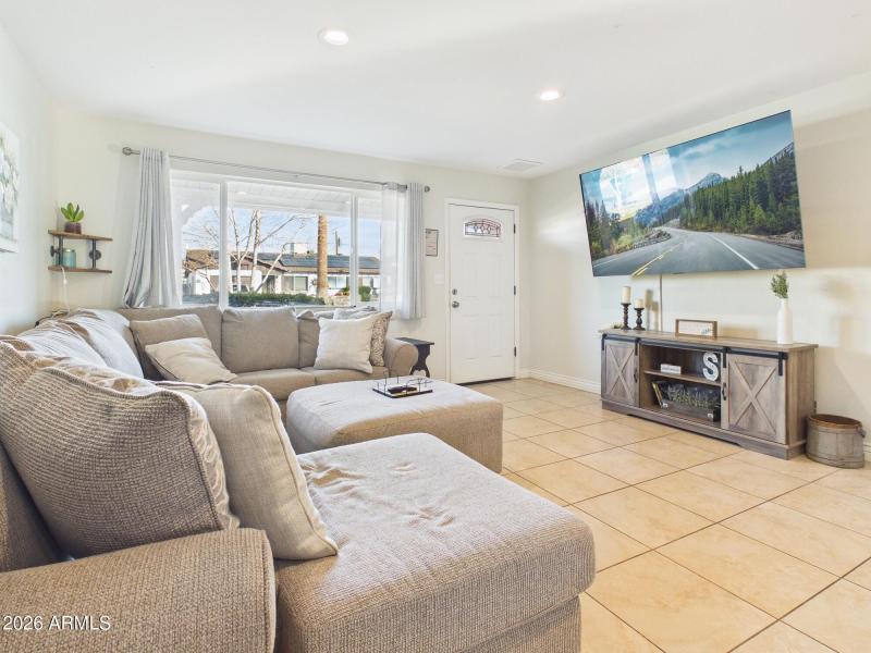 Tremendous Open Great Room